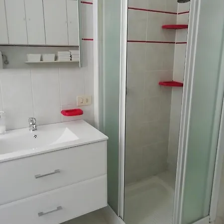 Grazioso Appartamento Con Terrazzo レーザ